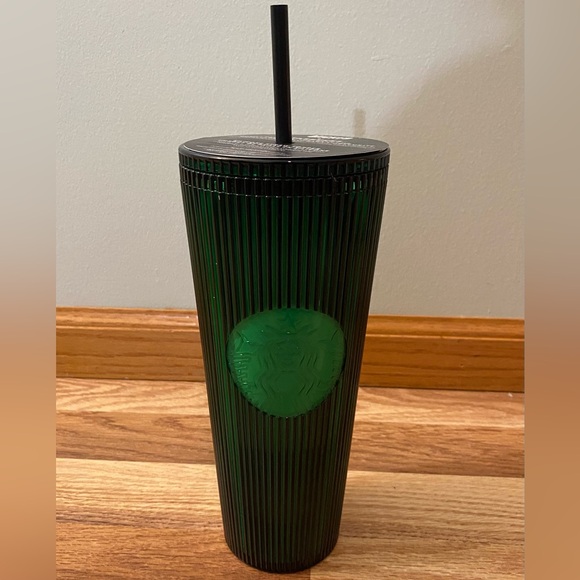 Starbucks Wicked 24 Ounce Cold Cups Elphaba Thropp NWT - Picture 3 of 10